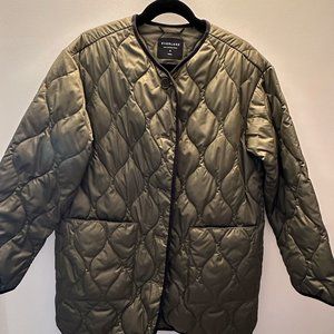 Everlane Renew Quilted Mid Length Liner Jacket M Olive Green